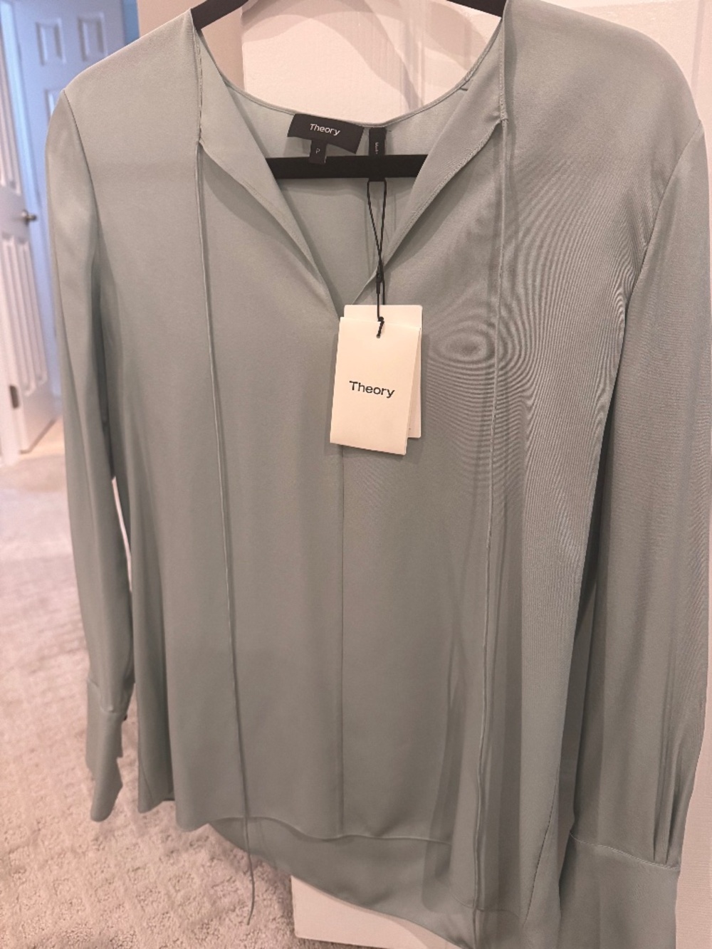 NWT Theory Fluid Long Sleeve Silk Tunic Blouse Top Size P(XS)
